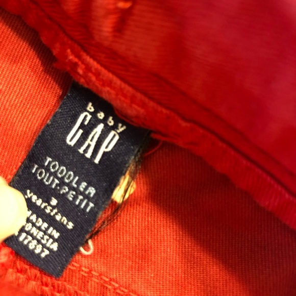 GAP Toddler, tropical pattern shorts - Picture 2 of 4